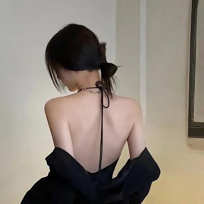 好女两头瞒